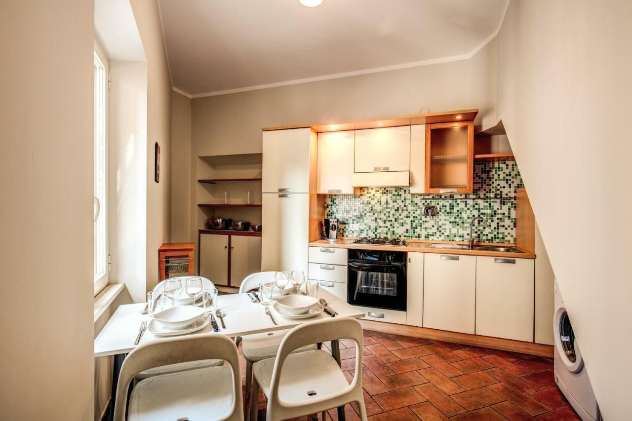 Appartamento Via Del Monte Della Farina Roma Exterior foto